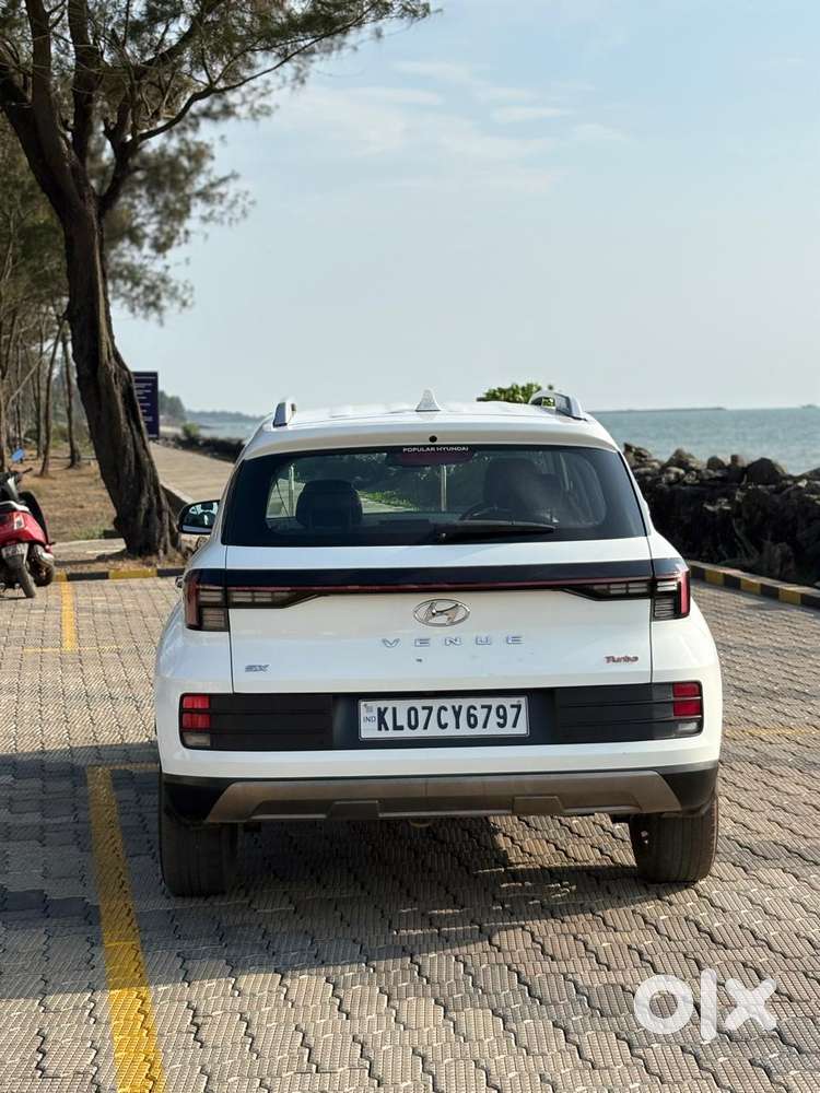 Hyundai Venue 1.0 Sx (o) Turbo Dct, 2022, Petrol