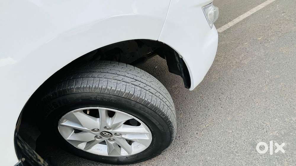 Toyota Innova Crysta 2.8z Automatic, 2017, Diesel