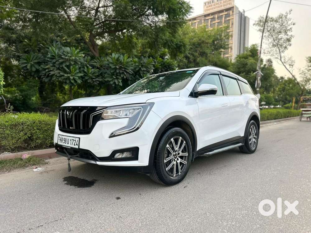 Mahindra Xuv700 2.0 Ax 7 Petrol At Str, 2025, Petrol