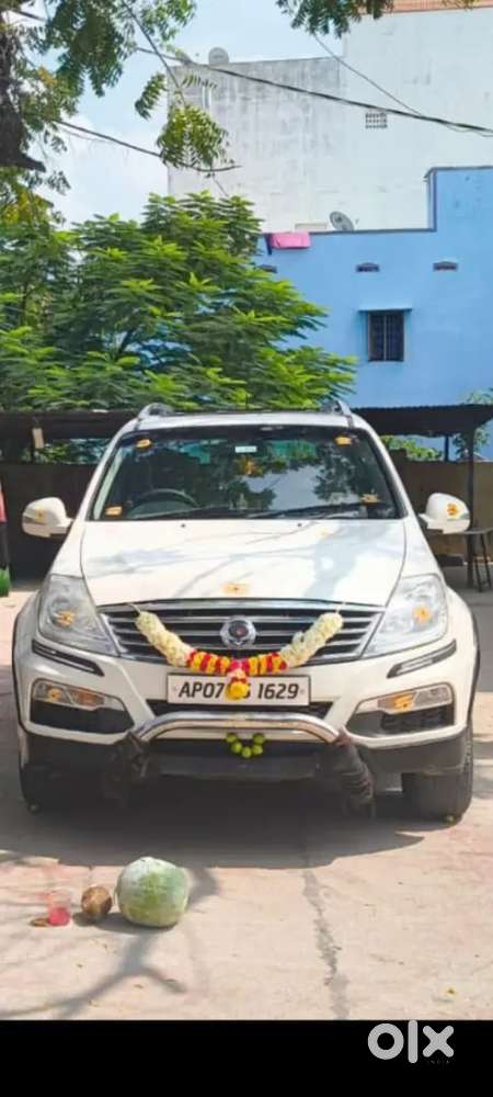 Mahindra Rexton Diesel 2016
