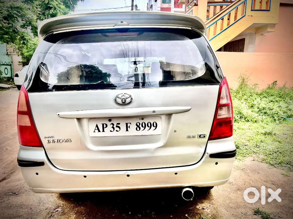 Toyota Innova 2007 Diesel 260000 Km Driven