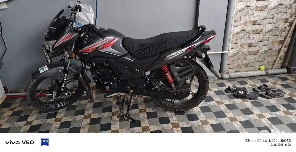 Honda Shine Motorcycles 1824434580
