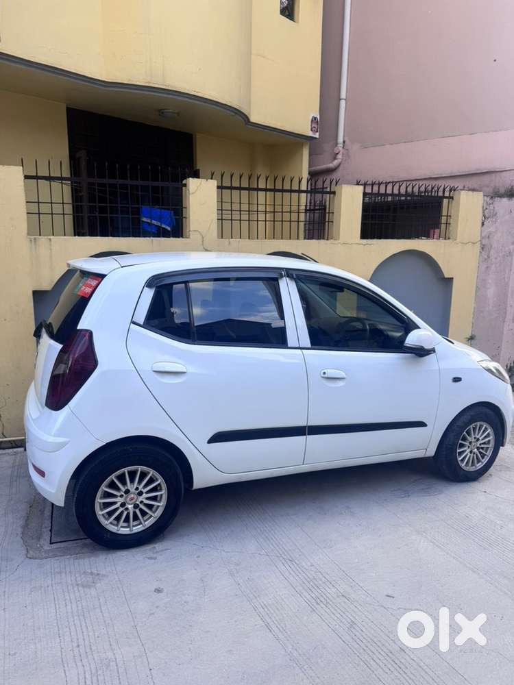Hyundai I10 Sportz 2012