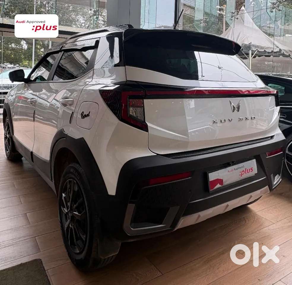 Mahindra Xuv 3xo, 2025, Petrol