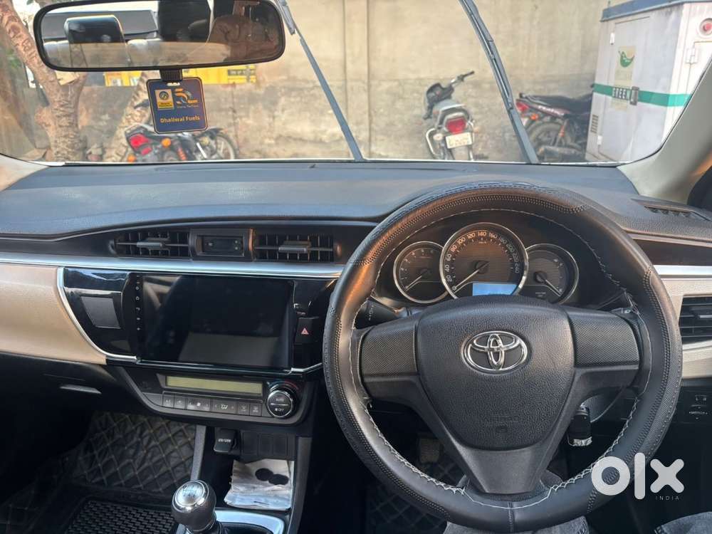 Toyota Corolla Altis 2016 Diesel Well Maintained