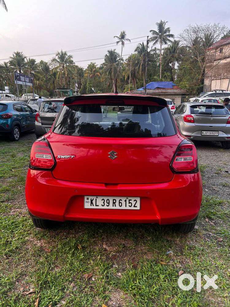 Maruti Suzuki Swift Vxi + Manual, 2021, Petrol