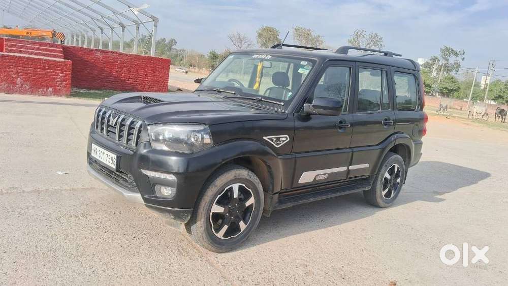 Mahindra Scorpio Classic 2.2 S 11 Mt 7 Str, 2022, Diesel