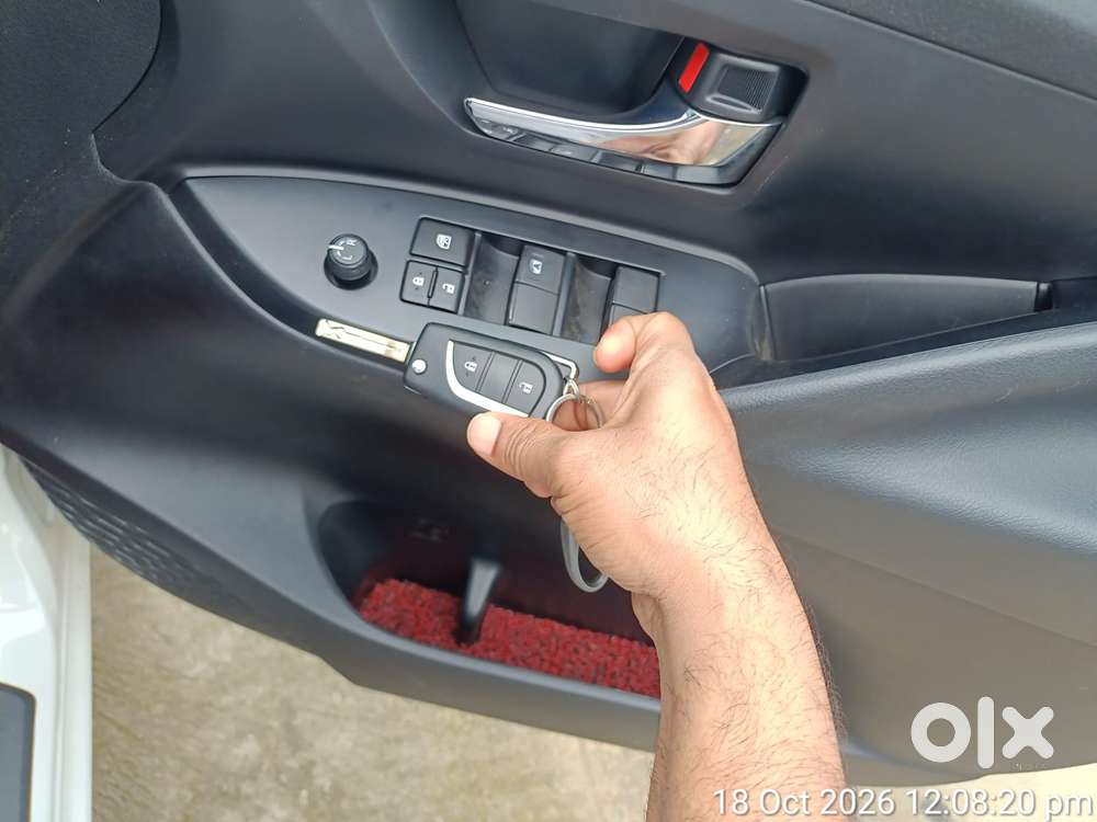 Toyota Innova Crysta 2.4 Gx Limited Edition At 8 Str, 2025, Diesel
