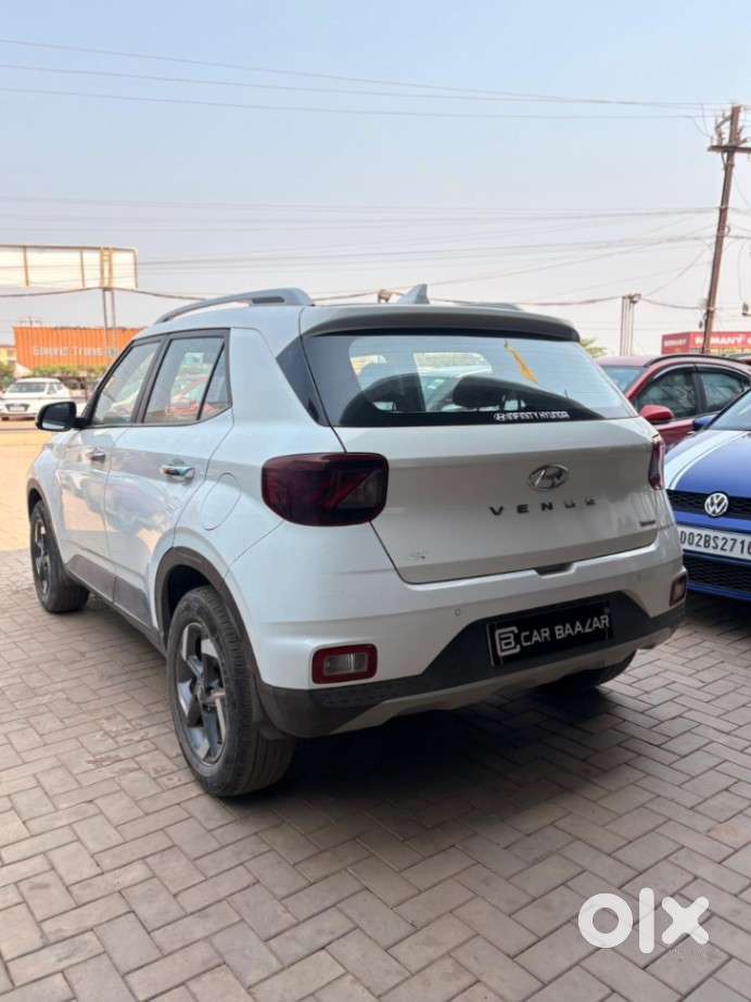 Hyundai Venue Sx+ At, 2021, Petrol