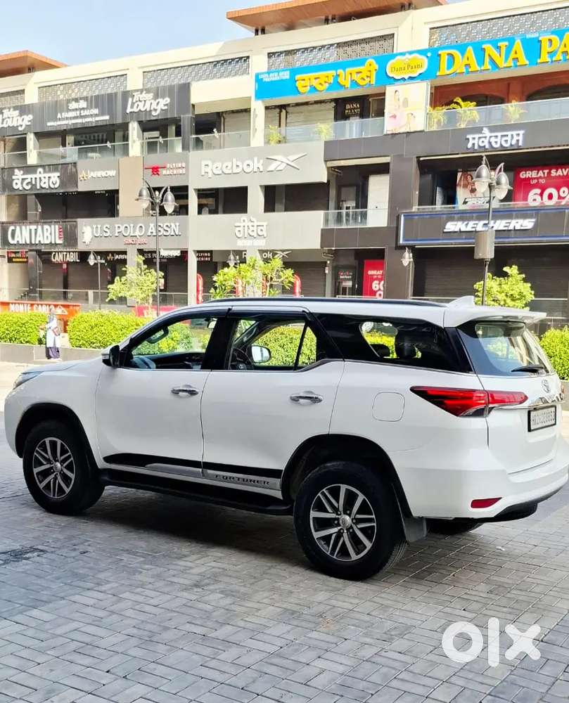 Toyota Fortuner 4x4 Sigma 4 Automatic 2017 1st Owner