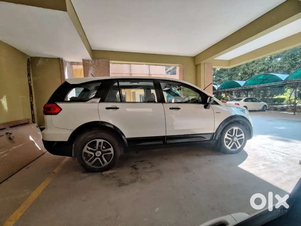 Tata Hexa 2.2 Xe 2017 Upgraded 19 Inch Alloy Wheel