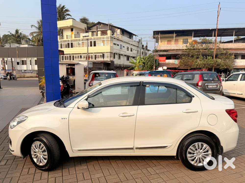 Maruti Suzuki Dzire 1.2 Vxi Amt, 2017, Petrol