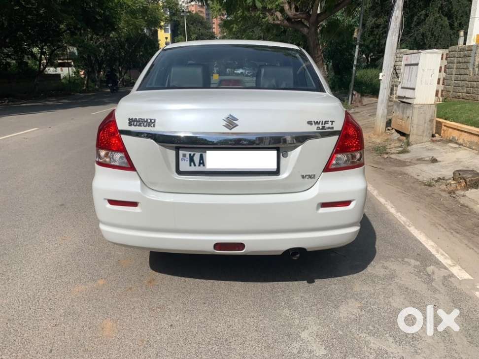 Maruti Suzuki Swift Dzire 1.2 Vxi Bsiv, 2011, Petrol