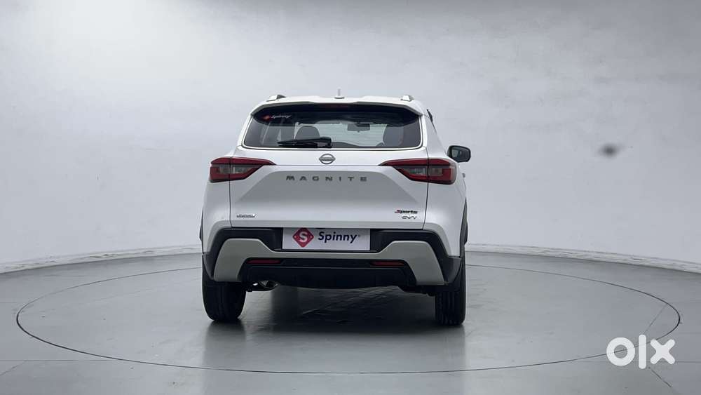 Nissan Magnite 1.0 Xv Premium Turbo Cvt (o), 2022, Petrol