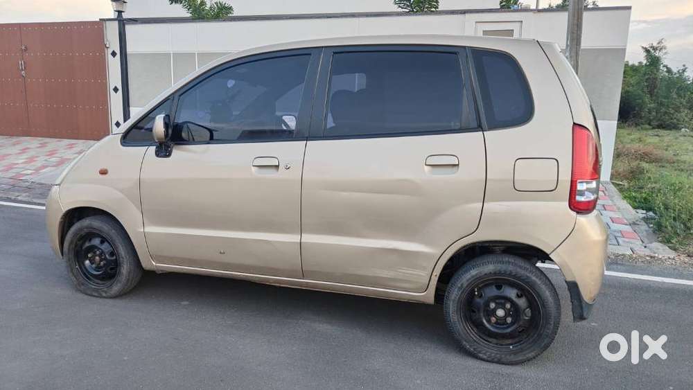 Maruti Suzuki Estilo Lxi Bs-iv, 2007, Petrol