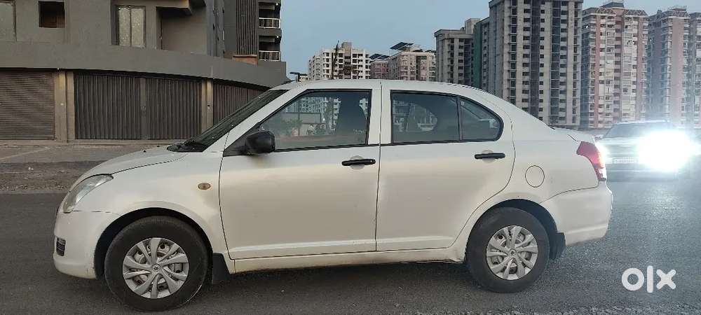 Maruti Suzuki Swift Desire Lxi 2010