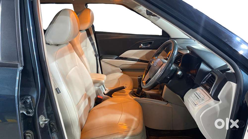 Mahindra Xuv300 W8 Option, 2021, Petrol