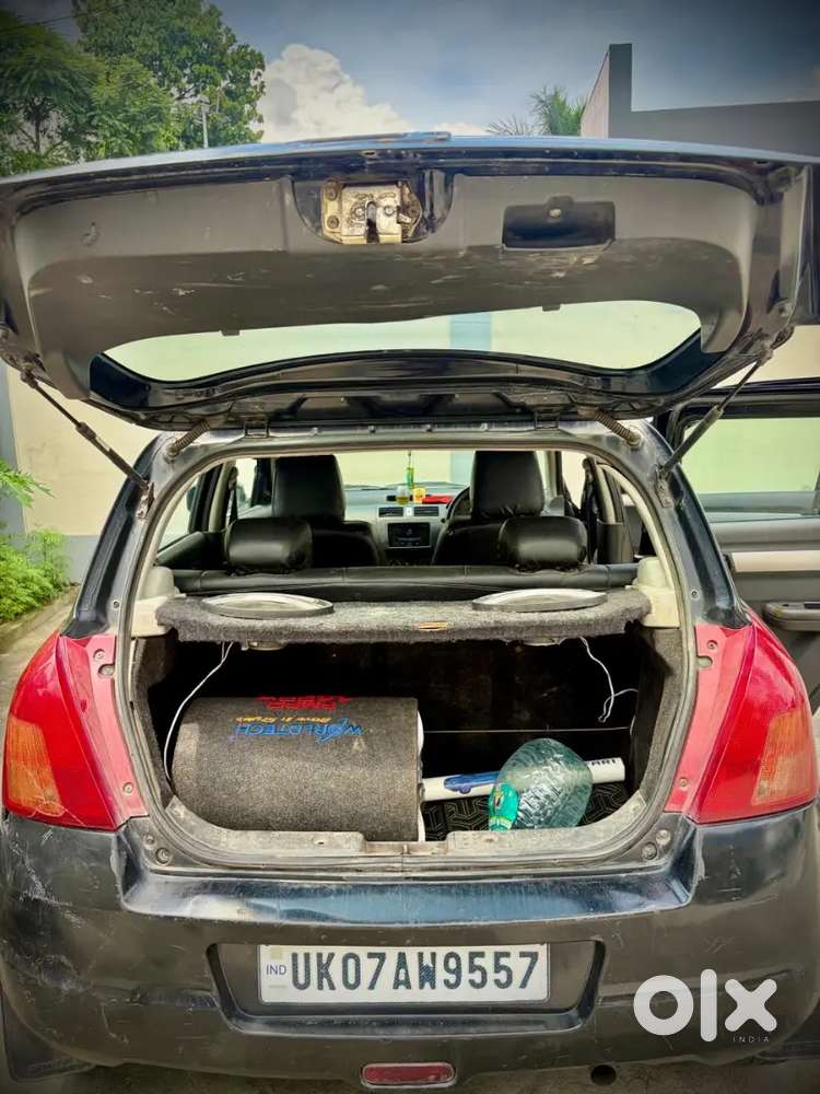 Maruti Suzuki Swift 2006 Petrol 136900 Km Driven