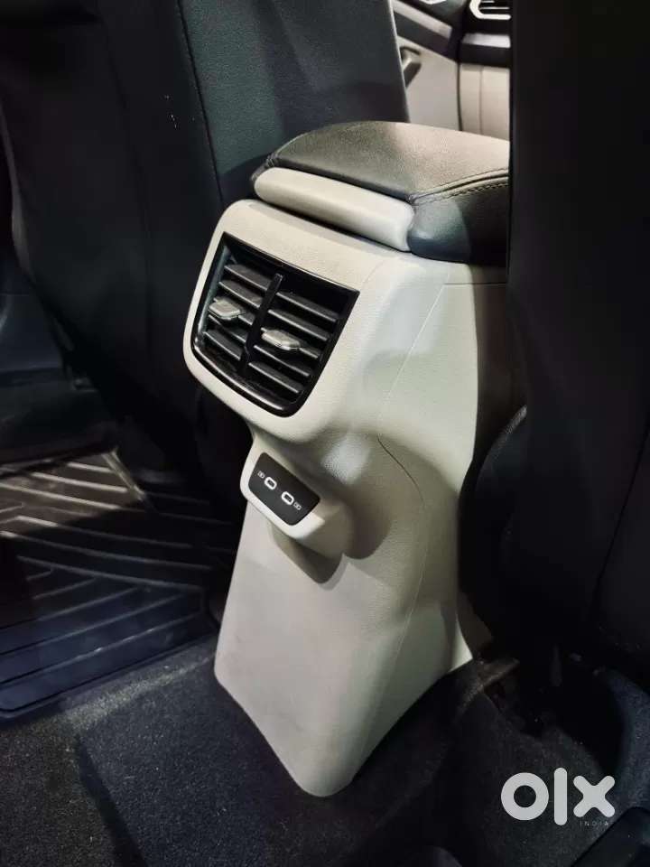 Volkswagen Taigun 1.0 Tsi Topline, 2021, Petrol