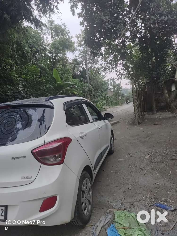 Hyundai I10 Sportz 2016 Top Model