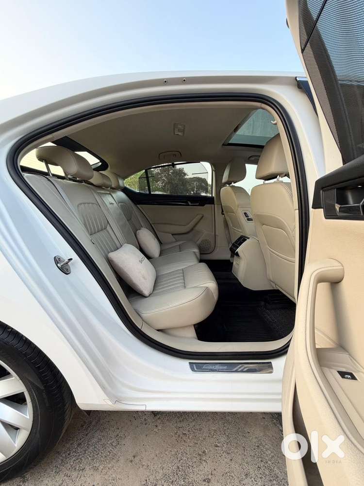 Skoda Superb L&k 2.0 Tdi At, 2018, Diesel