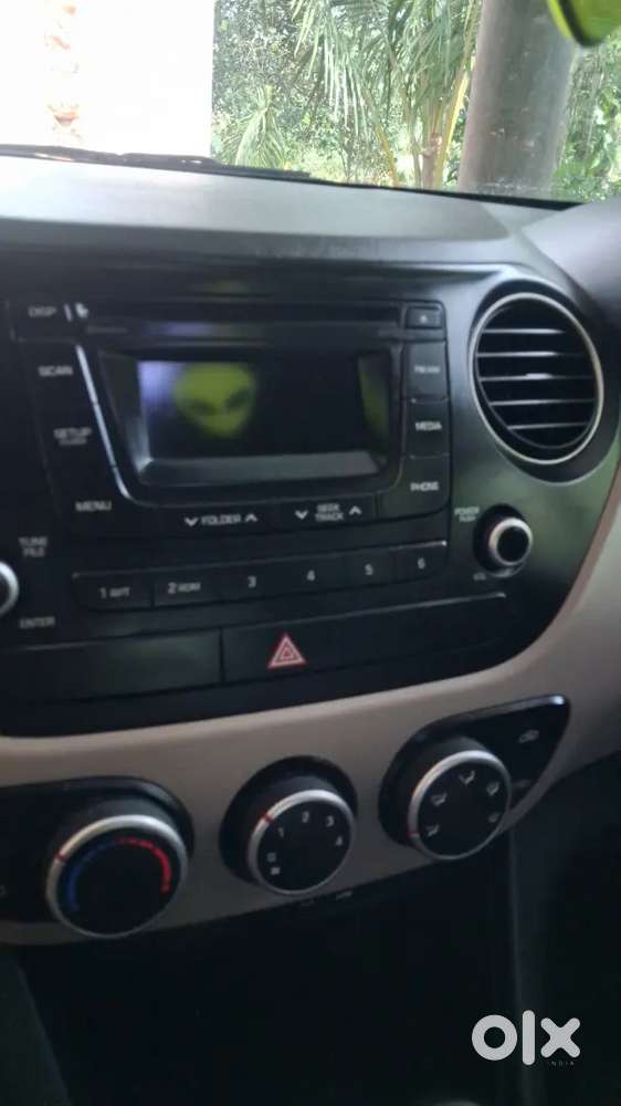 Hyundai Grand I10 2015 Petrol Well Maintained