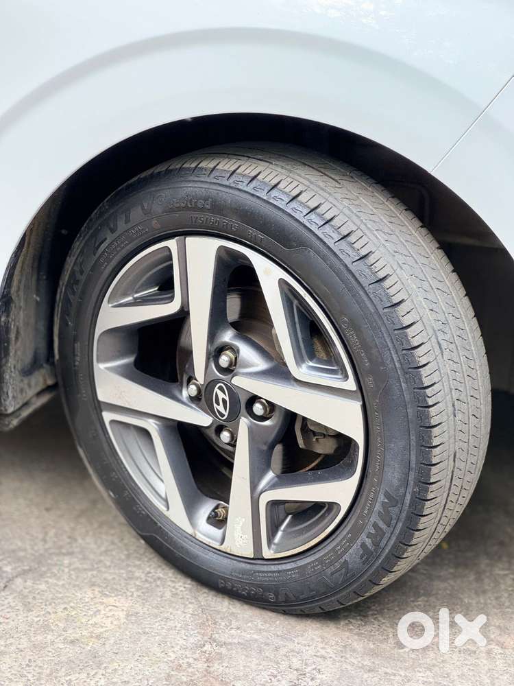 Hyundai Aura, 2023, Cng & Hybrids
