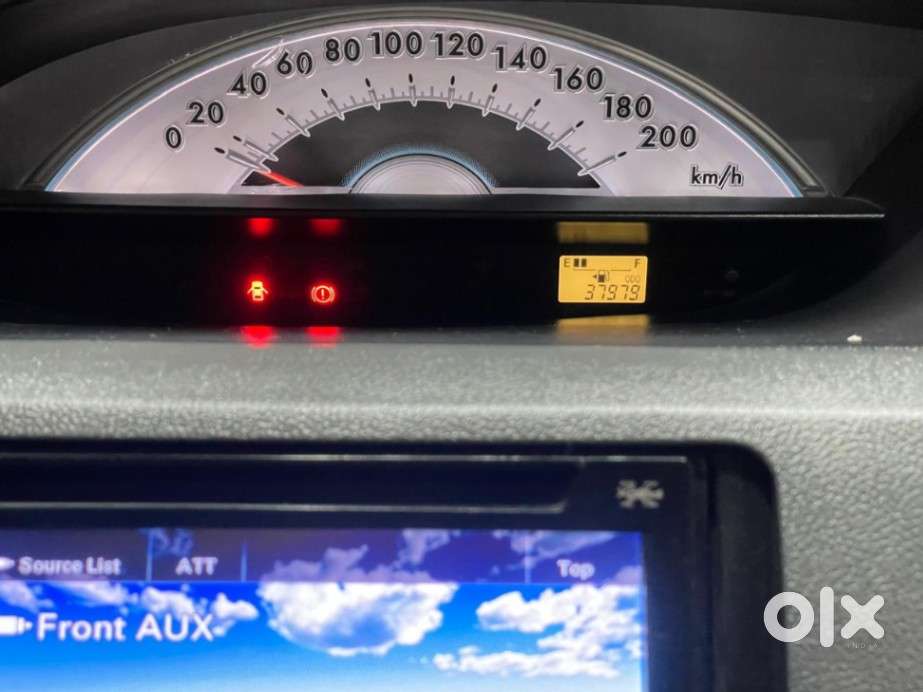 Toyota Etios Liva 2011-2012 G, 2012, Petrol