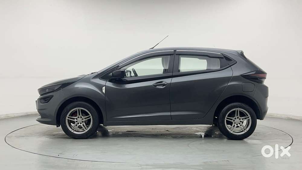 Tata Altroz 1.2 Xe Plus Petrol, 2022, Petrol