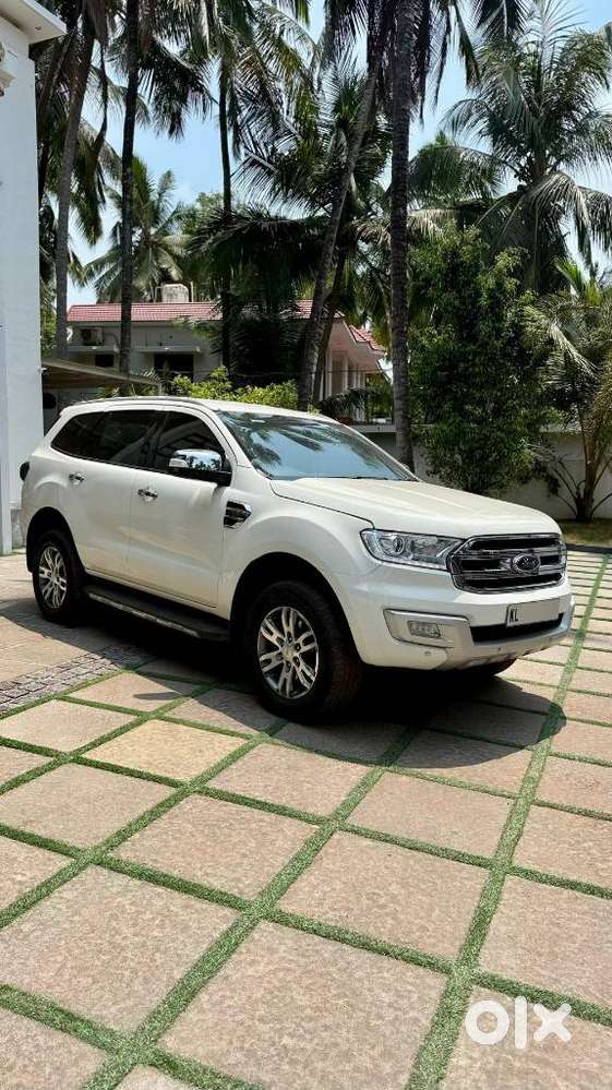 Ford Endeavour 2.2 Titanium 4x2 At, 2017, Diesel