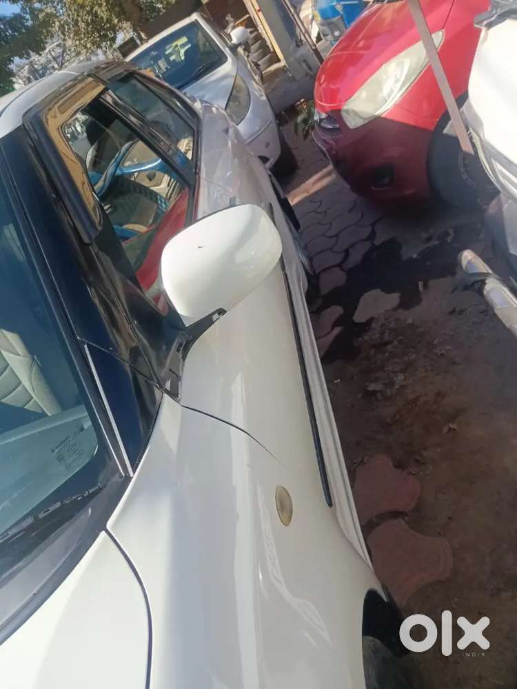 Maruti Suzuki Swift Dzire 2009 Petrol Well Maintained