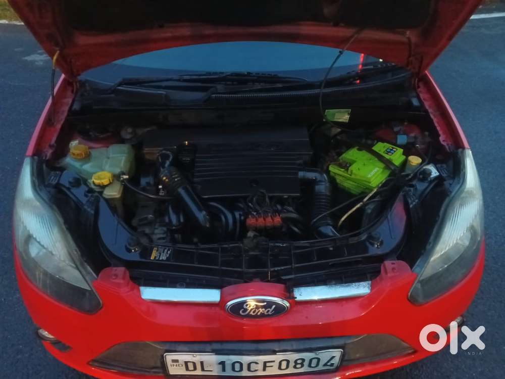 Ford Figo 1.2p Titanium Mt, 2012, Cng & Hybrids