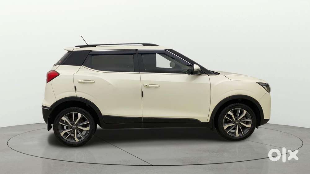 Mahindra Xuv300 1.2 W8 (o) Amt Petrol, 2021, Petrol