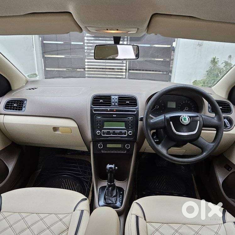 Skoda Rapid 2013-2016 1.6 Mpi At Elegance, 2013, Petrol