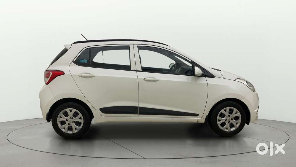 Hyundai Grand I10 [ ] 1.2 Kappa Vtvt Sportz, 2016, Petrol