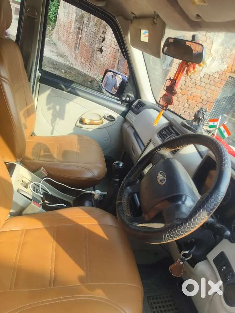 Mahindra Scorpio 2.2 S4 2015
