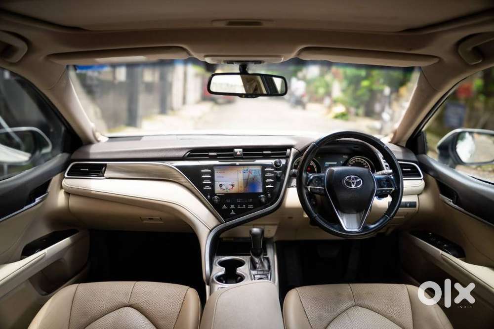 Toyota Camry 2.5 Hybrid, 2020, Petrol