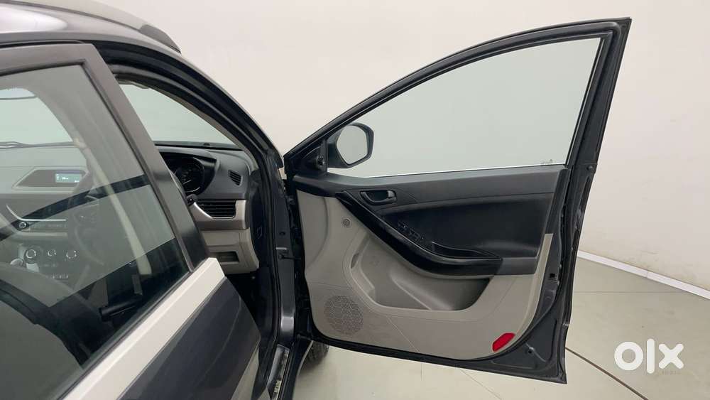 Tata Nexon 1.2 Revotron Xt Plus, 2019, Petrol