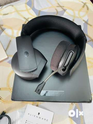 Unboxed gaming headphones by Alienware Games Entertainment 1787710488