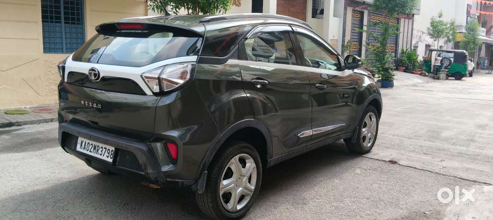 Tata Nexon 1.5 Revotorq Xm (s), 2021, Petrol