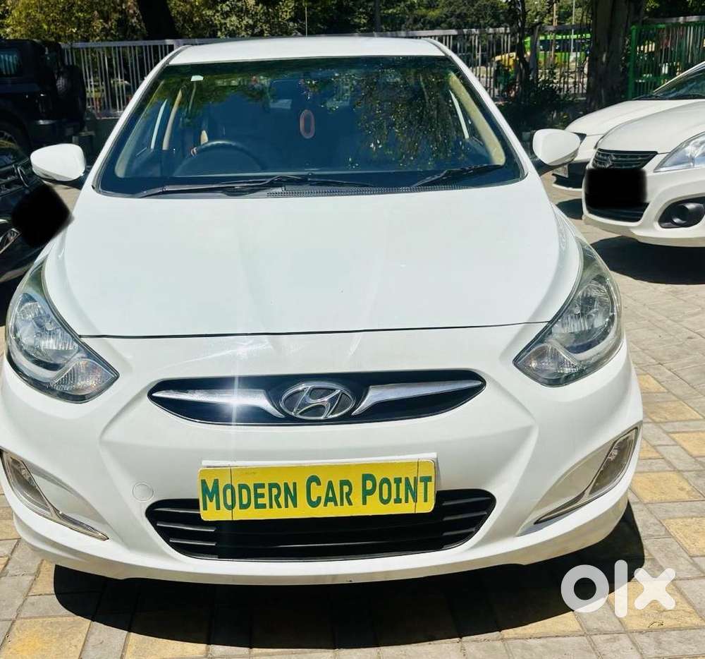 Hyundai Fluidic Verna 1.6 Vtvt Sx, 2013, Petrol