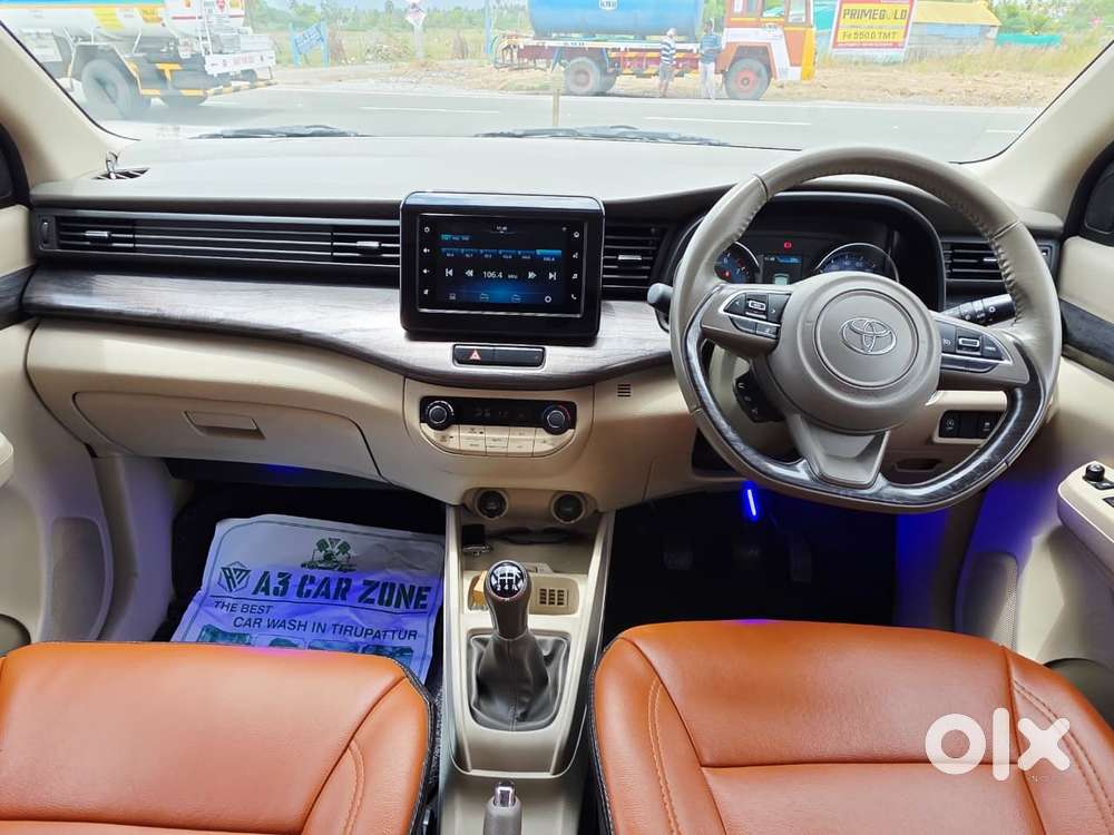 Toyota Rumion V Mt, 2023, Petrol