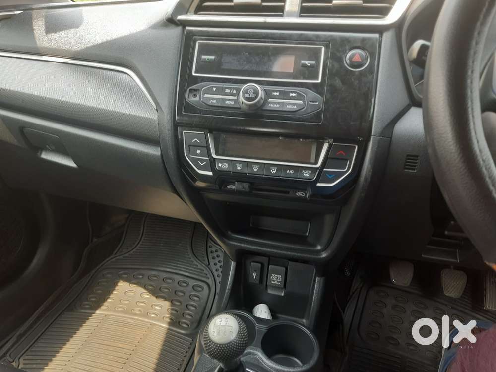Honda Br-v I-vtec V Mt, 2017, Petrol