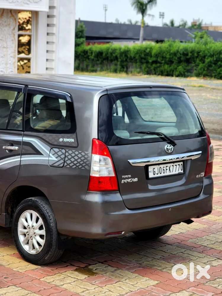 Toyota Innova 2.5 Gx 8 Str Bsiv, 2012, Diesel