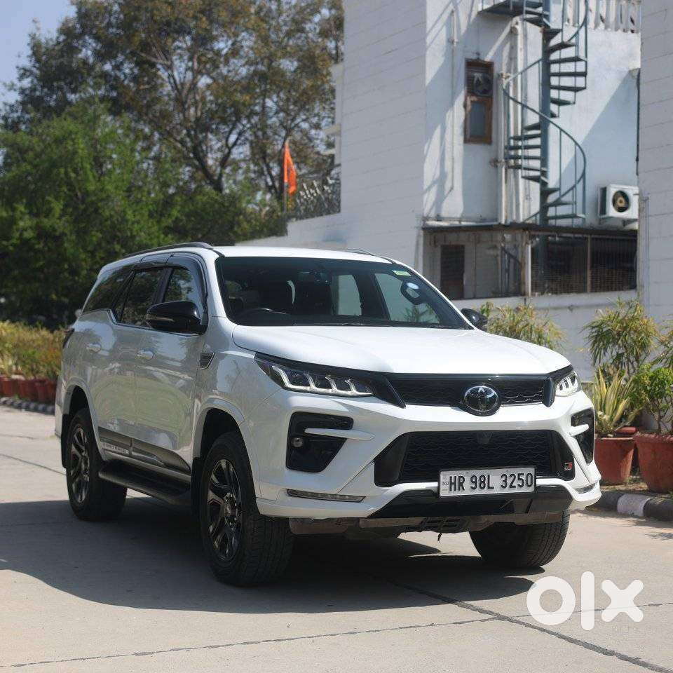 Toyota Fortuner 2.8 Gr-s, 2023, Diesel