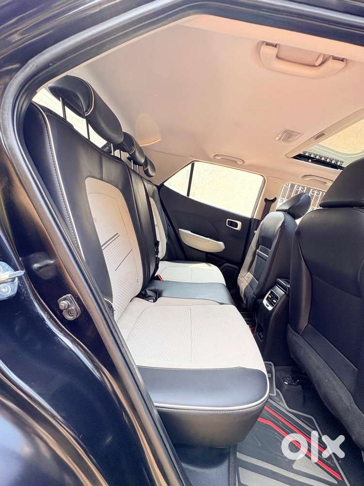 Hyundai Venue 1.0 Sx (o) Turbo Dct, 2023, Petrol