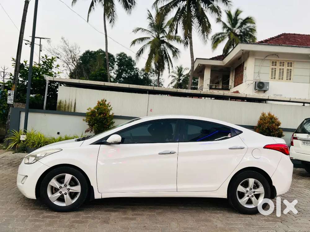 Hyundai Elantra 2013 Crdi S