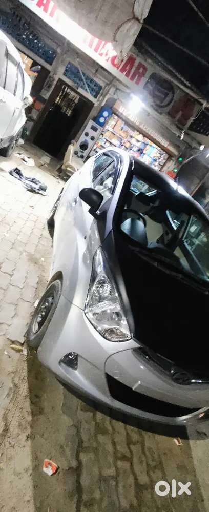 Hyundai Eon Era 2016 Petrol Manual Both Key Available