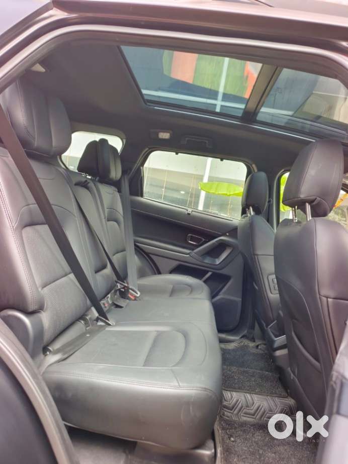 Tata Safari Accomplished X Plus 7 Str Stealth Edition At, 2025, Dies..