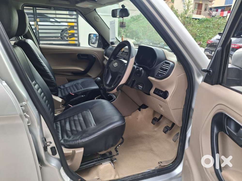 Mahindra Tuv 300 T6 Plus, 2018, Diesel